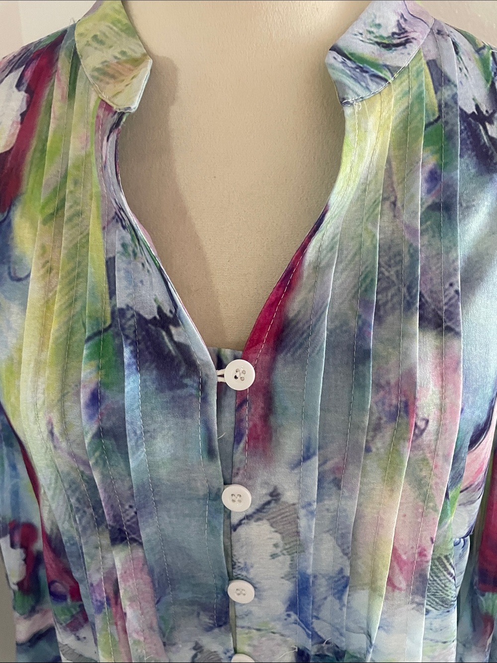 Women's Multicolor Watercolor Print Button-Down Shirt - Picture 3 of 9